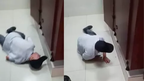 女厕藏身