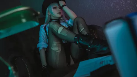 紫纹兜兰