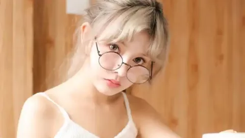 A股