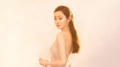 小狗捡瓶