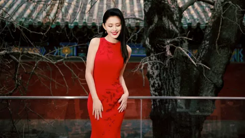 女医学生李群