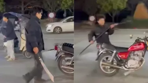 精神小伙