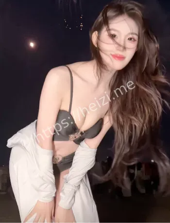 蜜桃臀