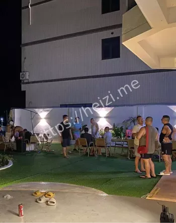 男同聚会