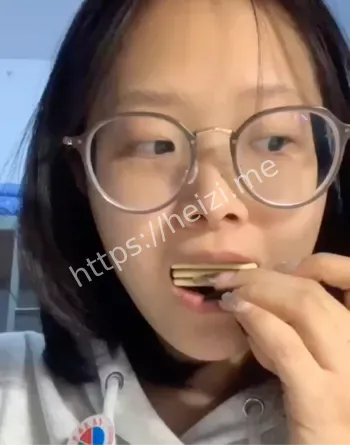 反差学妹