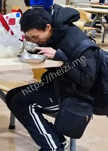 北大最穷老师