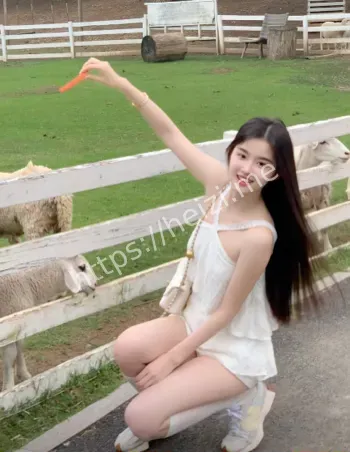 反差天花板