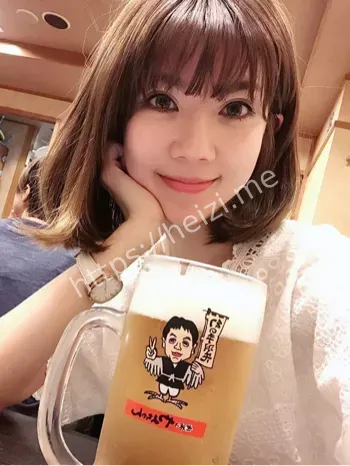 反差天花板