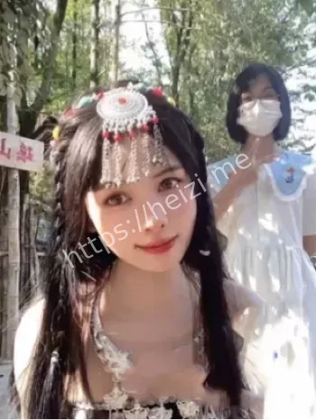 云南瑶山姑娘