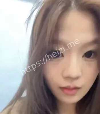 邓瑾萱