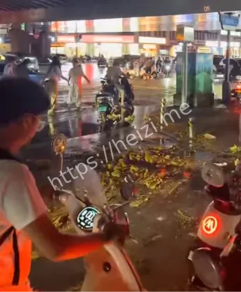 行人滑倒