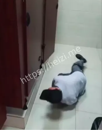 嘘声示意闭嘴