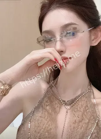蕾西Lacey