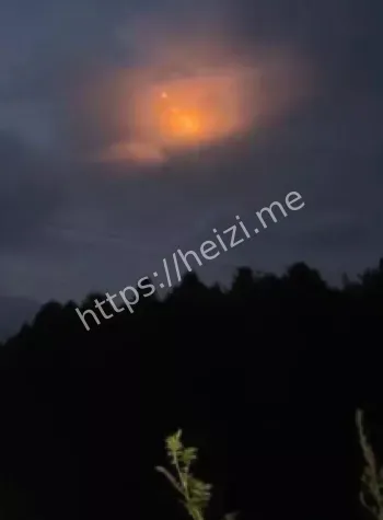橘黄色圆球