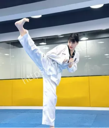 高颜值学姐