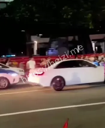 豪车事故