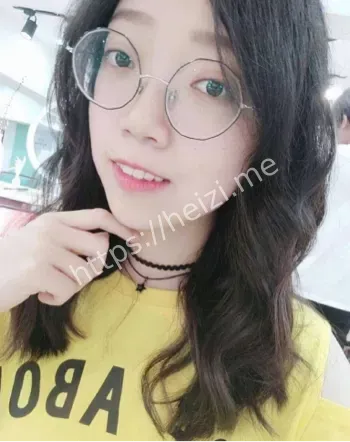 可爱高中妹