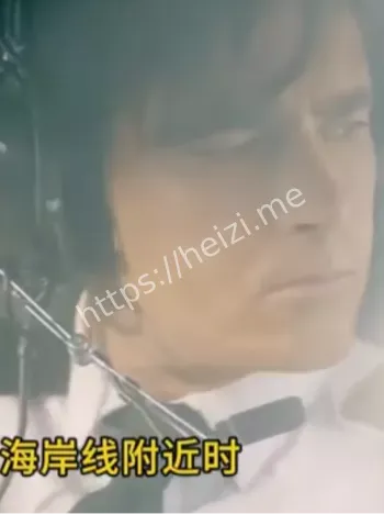 飞碟包围飞机
