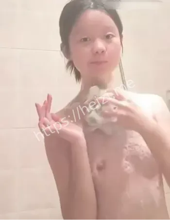 校花秦子倩