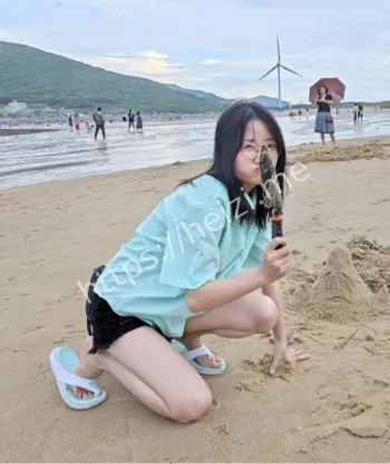 美女大学生