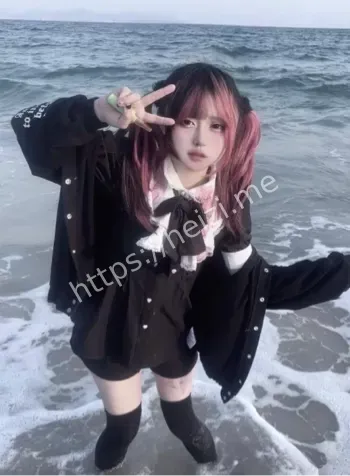 蜜桃臀