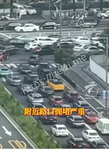 三车相撞事故