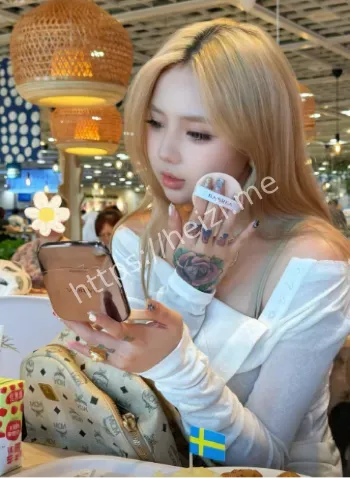 抖音网红Meena