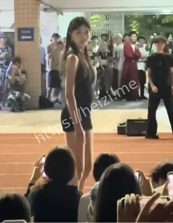 校模走秀视频