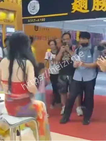 美女如云