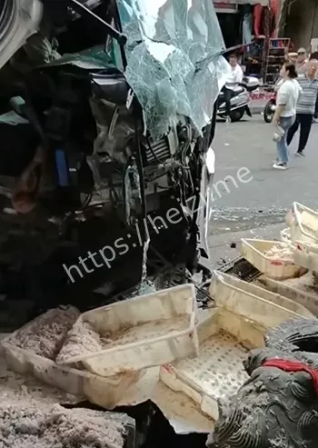 货车事故