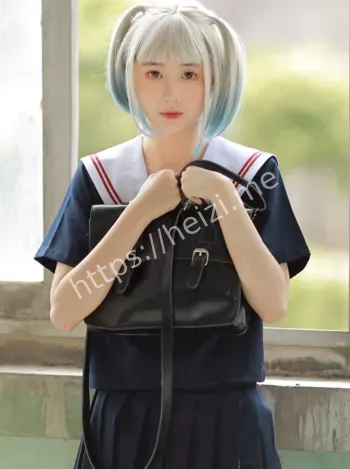 樱花粉唇果冻妆教程