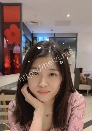 端庄女公务员