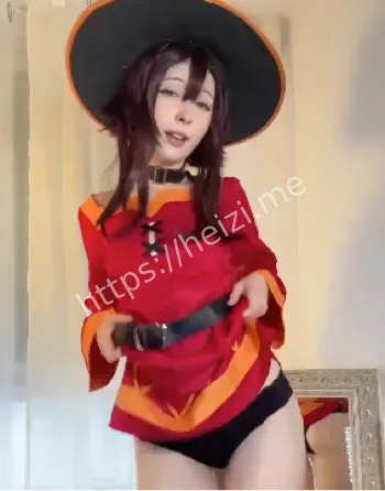 cos圈白嫩萝莉