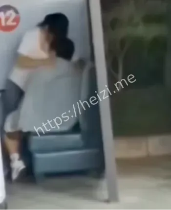 小情侣