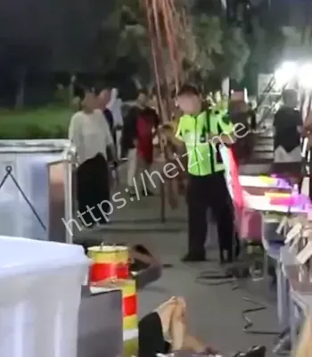 摊位纠纷