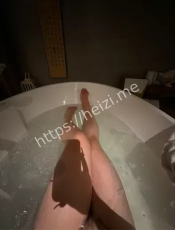 姜小西
