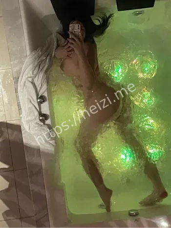 姜小西