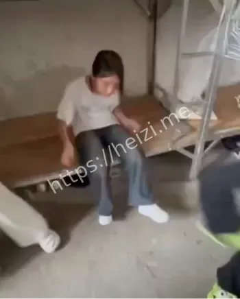 女生霸凌