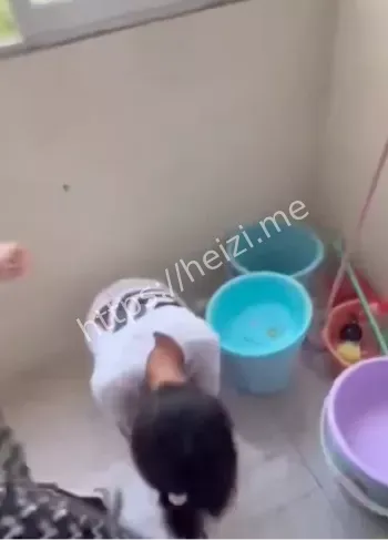 女生被欺凌