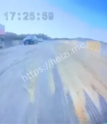 恶臭扑鼻