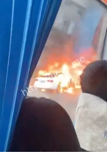 两车烧毁现场视频内幕