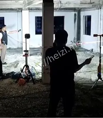 流浪汉拾机归还