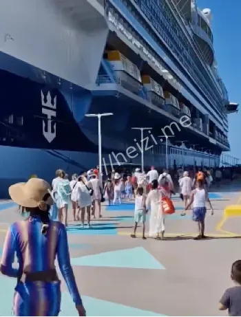 2757人邮轮