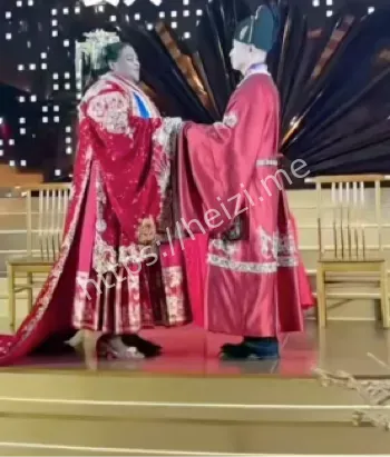 27岁新郎47岁黑人新娘婚礼