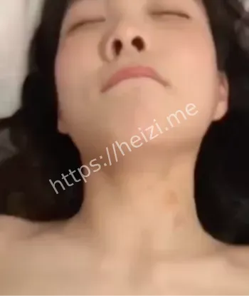 王佳怡