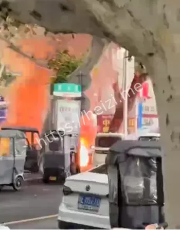 大火惨烈现场