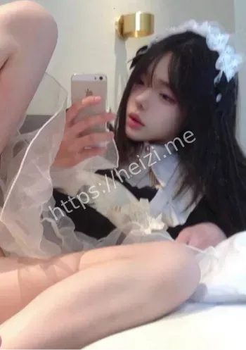 一线天美女