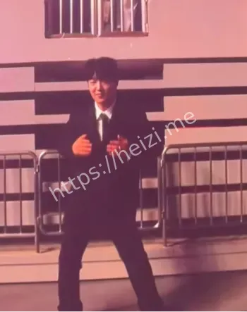 辛洋教唆吸毒