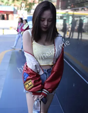 前凸后翘