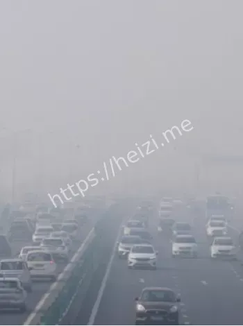 特强浓雾成因